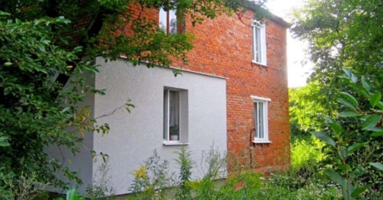 Я Сиділа Сама В Порожньому Будинку, Коли В Двері Постукали. Відчинила Двері – А Там Давня Подруга Моєї Доньки. Від Її Слів У Мене Коліна Мало Не Зігнулися