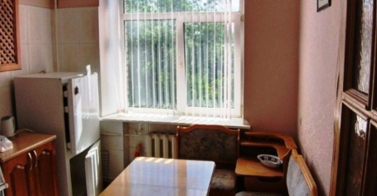 Молода дівчина шукала у столиці чоловіка, у результаті знайшла батька.