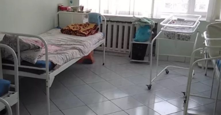 Сестра Одружена Вже Майже Десять Років І Має П’ять Хлопчиків. Але Вона Здається І Знову Ваriтна. Але Цього Разу На Нас Чекав Величезний Сюрприз. Він Прийшов Додому Вчотирьох.