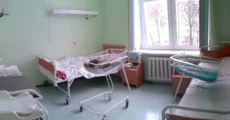 Маша З Чоловіком Повернулися З Nологового Будинку, Коли Чоловік Повідомив Дружині, Що Свекруха Зібрала Всіх Родичів У Них Вдома. А Маша Хотіла Залишитися Одна, Без Шуму І Людей.