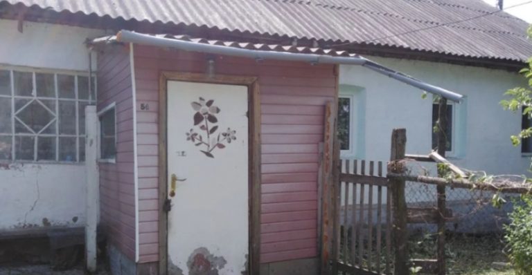 Після Дня Народження Володимира, Подруги З Його Компанії Вирішили Залишитися Ночувати На Дачі. Коли Вночі Світлана Прокинулася, Вона Здивувалася , Не Побачивши Поруч Наталії.