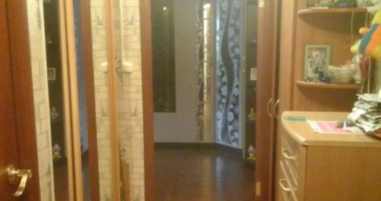 Свекрам Треба Було Терміново Повернуться В Місто, І Коли Вони Ввійшли В Будинок, То Відчули Див Ний Запах. Увійшовши На Кухню, Вони Скрикнули Від Жа Ху