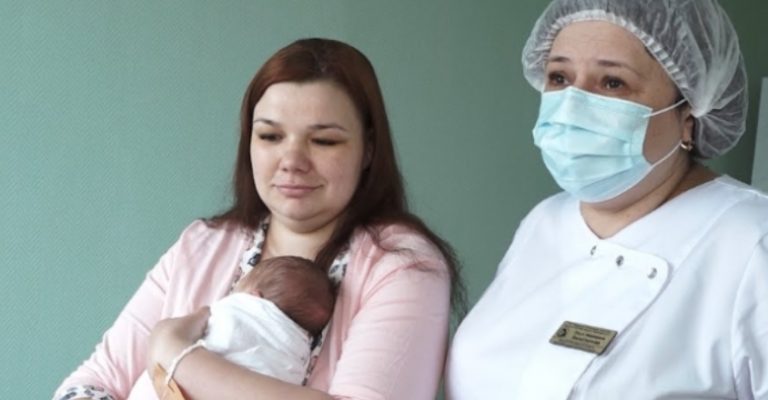 Свекруха підозрює, що моя дитина – не син, а брат її сіна. Я вирішила поставити крапку, хоч це і буде принизливим для мене.