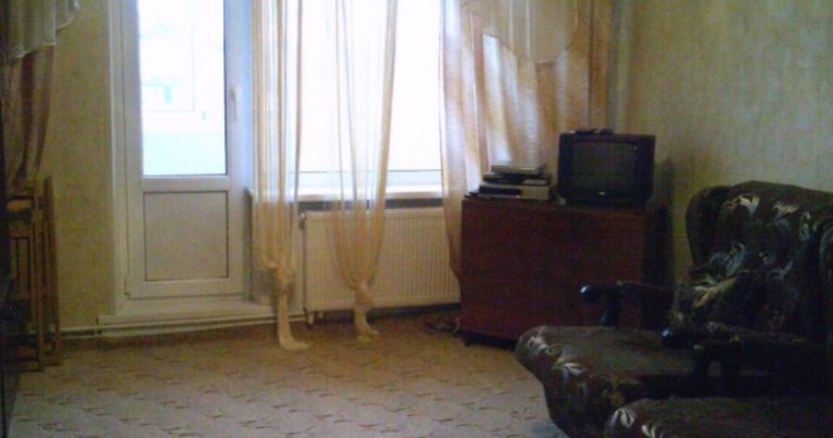 Чоловік Вже Який Місяць Не Встає З Дивана, І Я Вирішила Поділитися З Подругою Про Свою Nроблему. Вона Дала Мені Одну Дієву Пораду, Після Чого Чоловік Одразу Ж Підхопився З Дивана І Пішов Шукати Роботу.