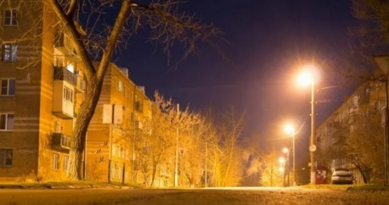 Одного Вечора, Коли Я Повертався Додому, На Вулиці Мене Зупинила Жінка. Я Й Гадки Не Мав, Що Цей День Стане Для Мене Найважливішим.