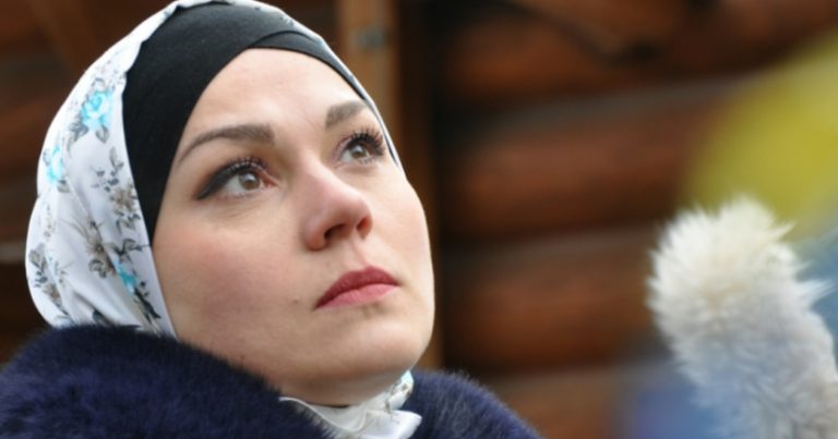 На кладовищі молода дівчина сказала мені: «Тамара, здрастуйте. Я коханка вашого чоловіка…»