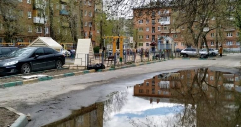 Роз Лючений Чоловік Викидав Речі Оксани З Шафи, Коли Іра Увійшла Додому. Але Вона Відразу Ж Здогадалася, Що Сталося