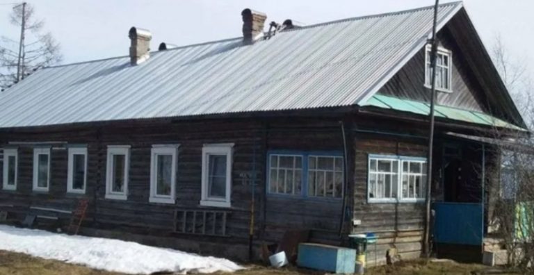 Сім’я племінника не знала, ким є та старенька, яка тихо живе у дальній кімнаті їхнього величезного будинку. Адже в неї колись було дуже цікаве та наси чене життя.