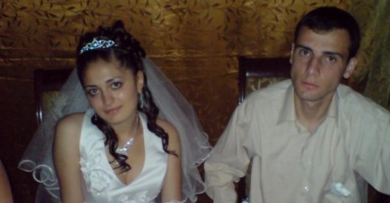 Невдале весілля: мати своїм домашнім напоєм зіпсувала не тільки мій настрій, а й здоров’я мого нареченого.