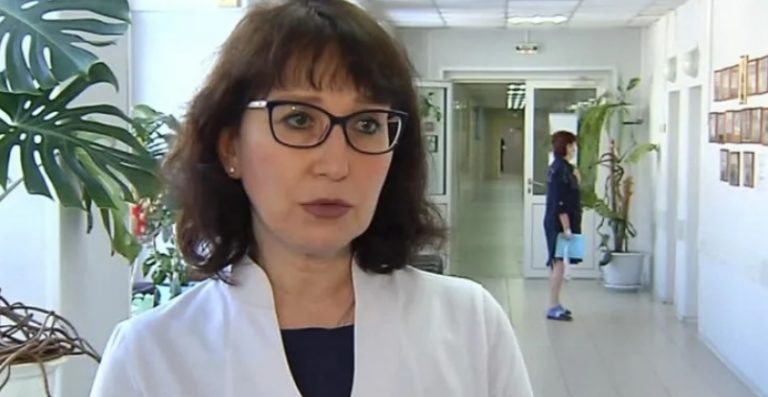 Через 20 років з нашого весілля, я все ж таки зважилася розповісти чоловікові про зраду, і те, що він може і не батько нашого сина. Але тут сталося несподіване.