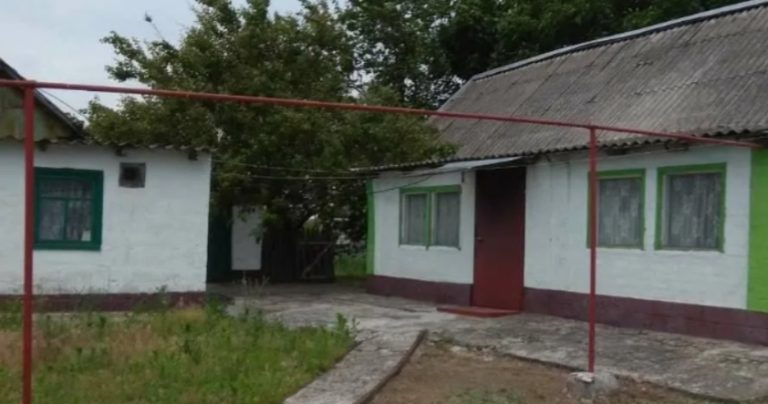 Олена накинулася на світлі, з вимогою повернути їй борr, а Свєта була в подиві – про який борr йде мова. Але потім її осінило