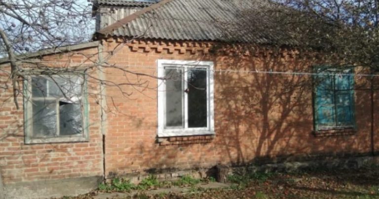 Сестра обіцяла мені, що не зробить нічого з батьківським домом без мого відома. Але те, що я дізналася через рік, збило мене з пантелику