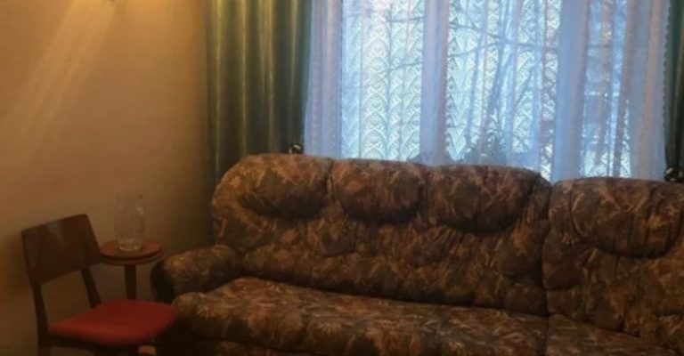 Валя прийшла на поминки дядька, але те, що вона там довідалася і почула, повинно було змінити її погляди на все