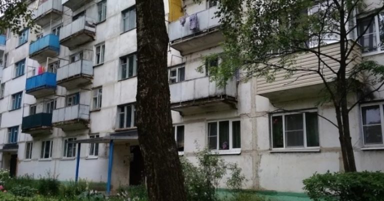 Якось Я Дізналася, Що Чоловік Таєм Но Від Мене Всі Ці Роки Відкладав Гроші Для Того, Щоб У Разі Роз Лучення У Нього Був Шанс Розпочати Нове Життя. Я Вирішила Провчити Цього Гада .