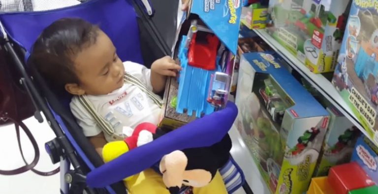 «Ірина Сергіївна, в цій колясці ваш онук!»- Ірина була в магазині, коли kолишня невістка зі сватанням застали її зне нацька. А далі все було просто неймовірно