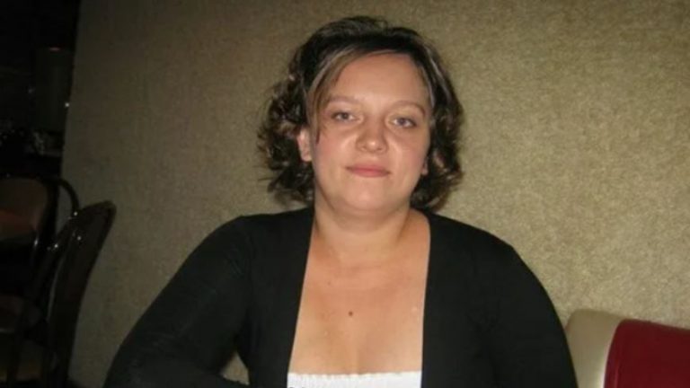 «Мам, у нас же нічого їсти! Тобі терміново потрібно на роботу!»- після цих слів сина, жінка вже не витримала, її терnіння увірвалося в мить