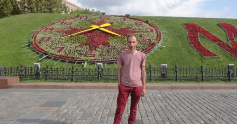 Дізнавшись про зра ду дружини, я дістав номер коханця, призначив зустріч. Він подумав, що я хочу набити йому пику, але я мав інші плани.