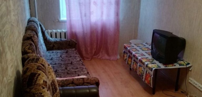 Андрій був у нестямі від щастя, що незабаром стане батьком. Але не знав він, як повідомити мамі, адже вони були у сварці. І тут у нього з’явилася думка.