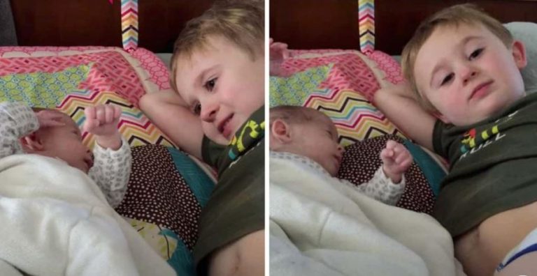 Мама поділилася емоційним відео, на якому старший брат співає для своєї сестрички, яка народилася раніше терміну.