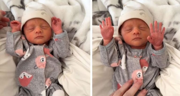 Новонароджена дитина піднімає руки на знак подяки. Чудове відео, зняте її мамою!
