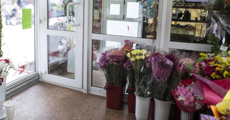 Я була в Чехії із сином, коли мені зателефонувала мама і сказала, що якщо терміново не повернуся, то втрачу все, зокрема й чоловіка.