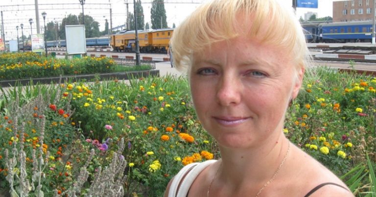 Все життя Віра працювала та відправила гроші дітям. Але коли її мати захво ріла, її діти вчинили з нею жа хливо.