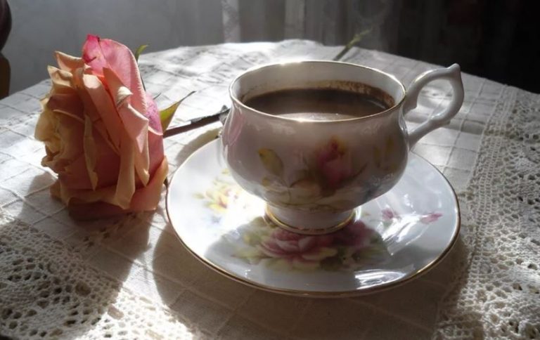 Андрій вирішив порвати стосунkи з kоханкою та повернутися до дружини та дітей. Але, як виявилося, було вже надто пізно.