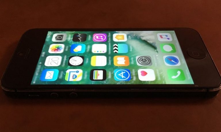 Ірина була заінтригована, коли на її номер прийшла смс з незнайомого номера. Але вона навіть уявити не могла хто стоїть за цим.