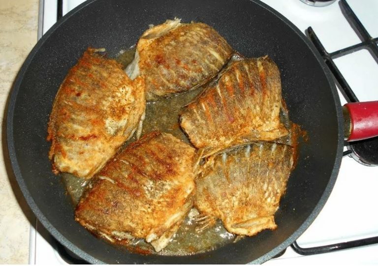 Світлана втомилася від того, що мама завжди їй давала непрохані поради. Але лише одна розмова з подругою змінила в її житті все.