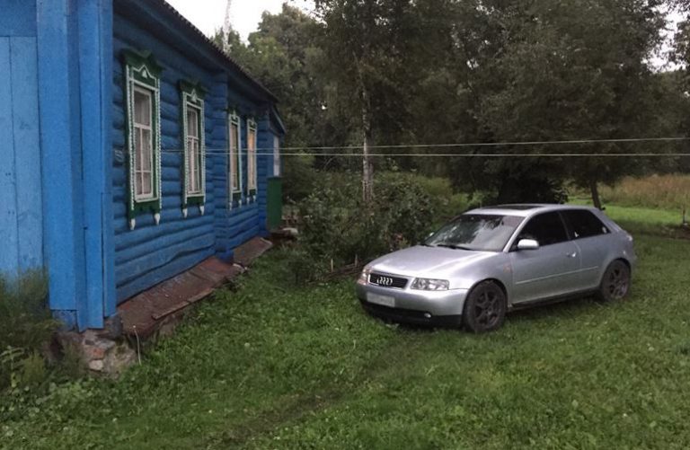 Під час чергового відрядження чоловіка Марія вирішила поїхати до їхнього заміського будинку. Але те, що вона там побачила, назавжди змінило її життя.