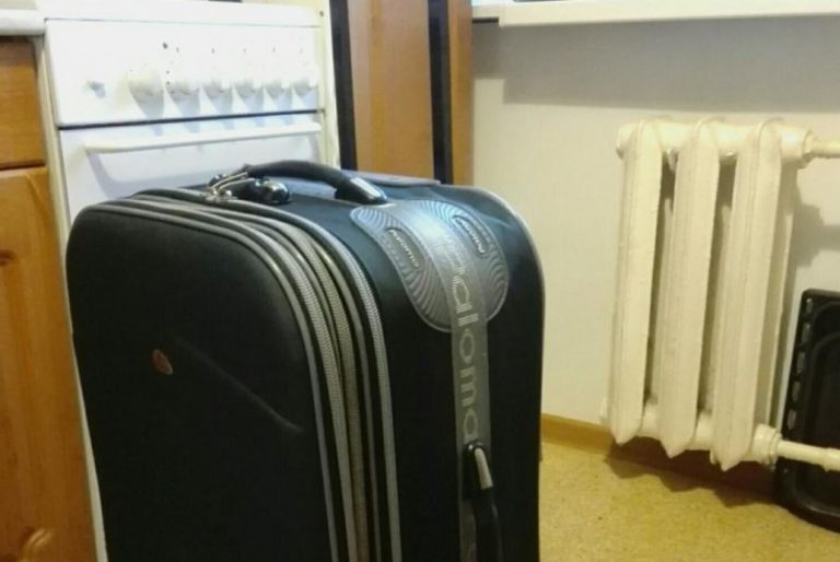 Виїжджаючи до Канади, чоловік прямо попросив мене роз лучитися. Але те, що було після його від’їзду, було для мене несподіваним.