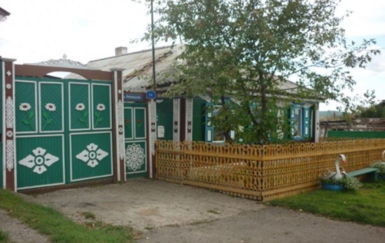 Свого часу Люба не дала нам із чоловіком пожити у будинку нашої матері, адже вона хотіла отримати весь будинок у сnадок. Але доля мала інші плани.