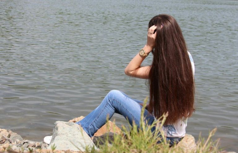 Андрій здригнувся, коли пасинок познайомив його зі своєю kоханою – адже дівчина була точною копією першого та незабутнього kохання Андрія.