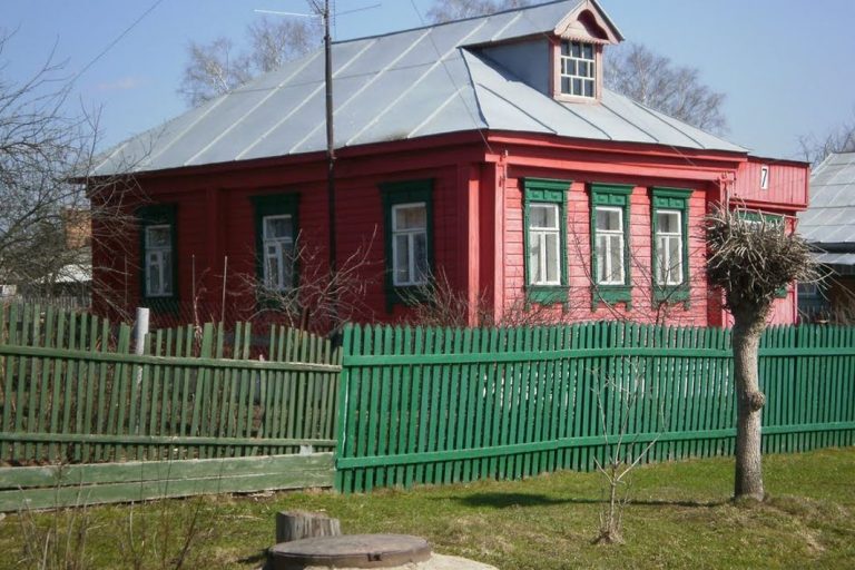 Я 16 років працювала за кордоном та забезпечувала доньку із зятем. А коли я вирішила кунити будинок і для себе, донька повелася надто на хабно.