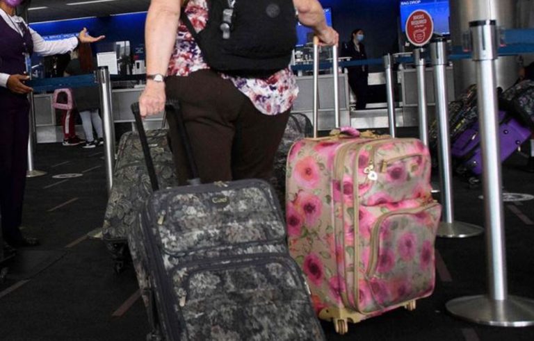 Коли мати заявила, що успадкувала величезне майно в Америці, я вирішила переїхати туди. Але такого прийому від рідної матері я не очікувала.