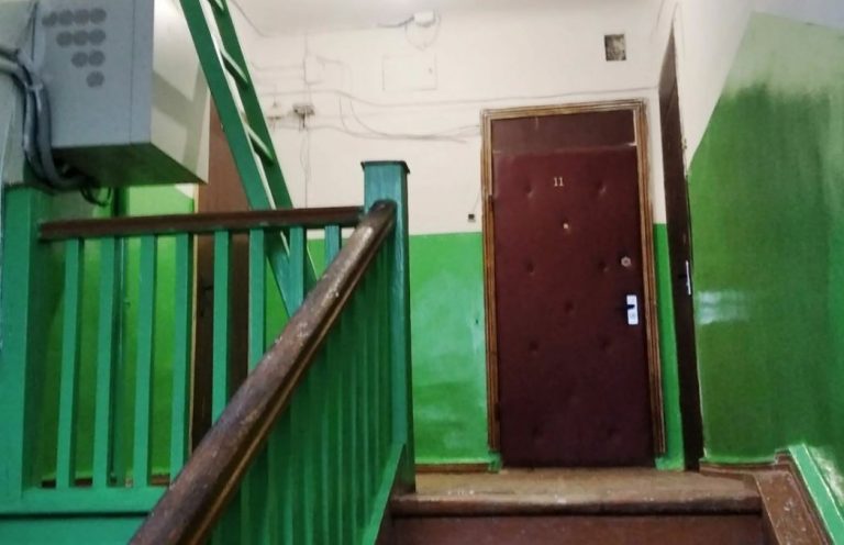 Коли свекруха попросилася пожити у нашій квартирі, поки ми були на відпочинку, ми погодилися. Але те, що ми побачили після повернення, нас жа хнуло.