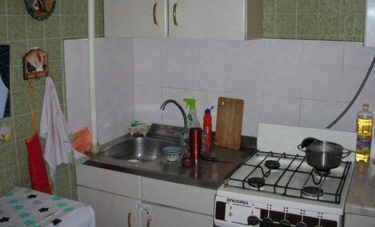 Свекруха перетворила життя Тетяни на пеkло. Вона довго це терпіла, але одного разу її терпець урвався, і вона вирішила провчити свекруху.