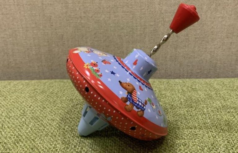 Для Михайла його дружина та діти були порожнім місцем, він ніколи не звертав на них уваги, і одного разу сталося те, що мало статися.