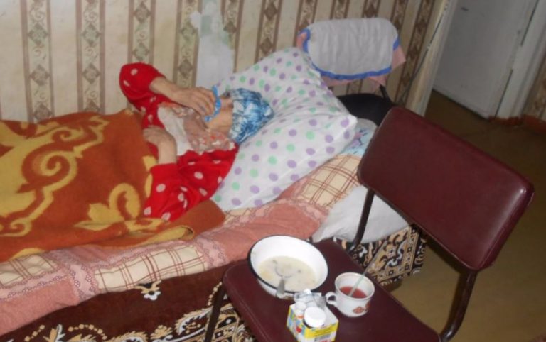 Здавалося, що мені вдалося знайти ідеального чоловіка. Але раптова хвороба моєї бабусі показала його справжнє обличчя.