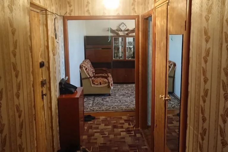 У мене був договір із моєю бабусею щодо її квартири. Але після того, як бабуся пішла на той світ, мама вирішила змінити наші плани.