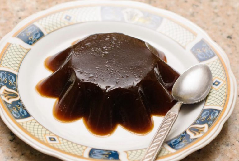 Подруга Катя вирішила влаштувати вечірку і попросила всіх нас принести з собою якусь страву. Все дійшло до піку, коли прийшла Аня із сином.