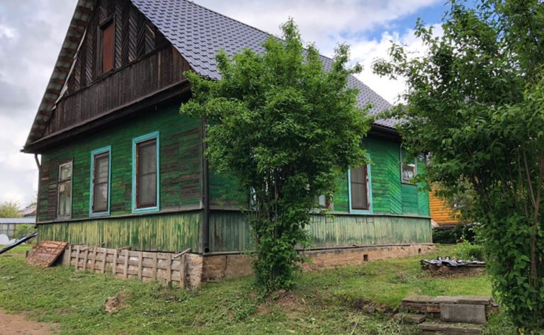 Борис спробував отримати у спадок старий будинок діда у селі. Але як тільки він поцікавився ним, будинок став ласим шматочком для всієї рідні.