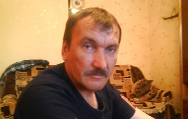 Батько кинув мене після смерті мами і переїхав до свого нового кохання. Нещодавно я вирішила відвідати його, але такої реакції не чекала.