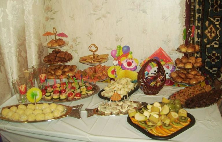 Алла дізналася, що її літня мати, незважаючи на симптоми застуди, вирішила прийти на день народ ження правнука і здригнулася. Вона стояла перед вибором.