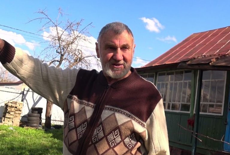 Колишня свекруха заповіла мені свій дім, а коли вона пішла з життя, то свекор запропонував мені вийти за нього заміж.