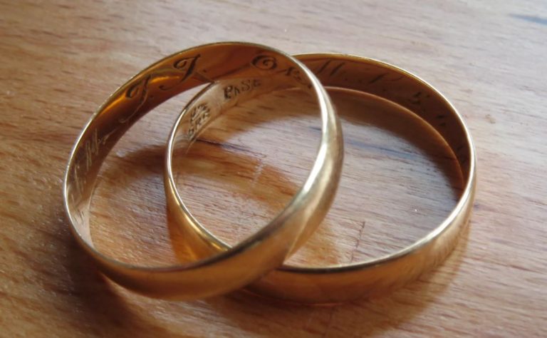 Ігор отримав дзвінок від своєї дружини Наталії за кілька днів від завершення роз лучення. – Любий, я хочу повернутися, – сказала Наталя, – я передумала.