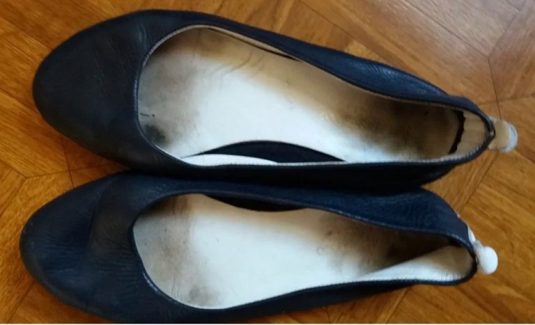 Довгі роки я терпіла ощадливість свого чоловіка. Але коли мені знадобилися нові туфлі – його відповідь довела нас до роз лучення.