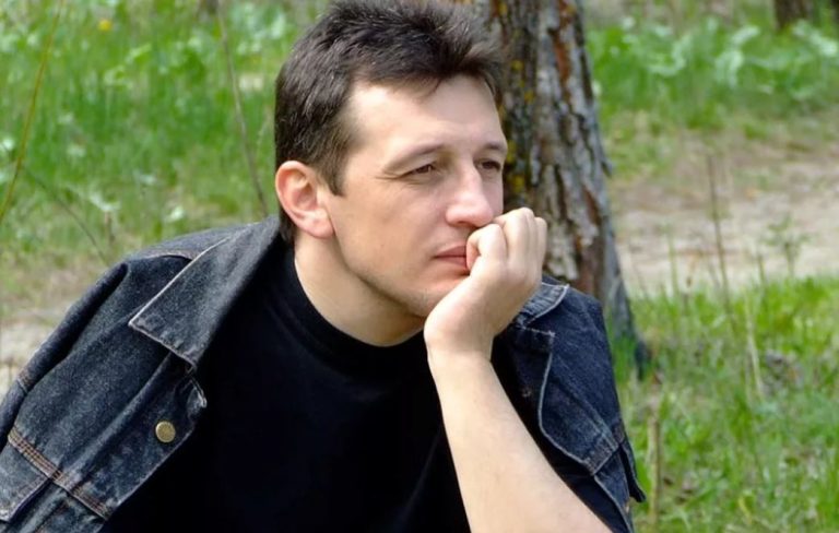 Брати поступово почали віддалятися один від одного, доки остаточно не втратили зв’язок. Тиждень тому вони списалися і вирішили зустрітись, на цю зустріч вони чекали роками.