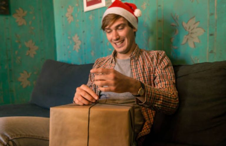 Я був радий, коли брат зі своєю сім’єю приїхали відвідати нас із США. Але те, як поставилися до нього мої батьки, було для мене незрозумілим.