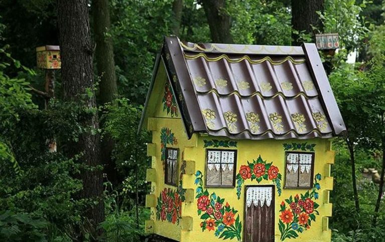 У Свєти з Гришею було 6 дітей. Єдиною їх проблемою була нестача особистого простору, і подружжя знайшли геніальне рішення.